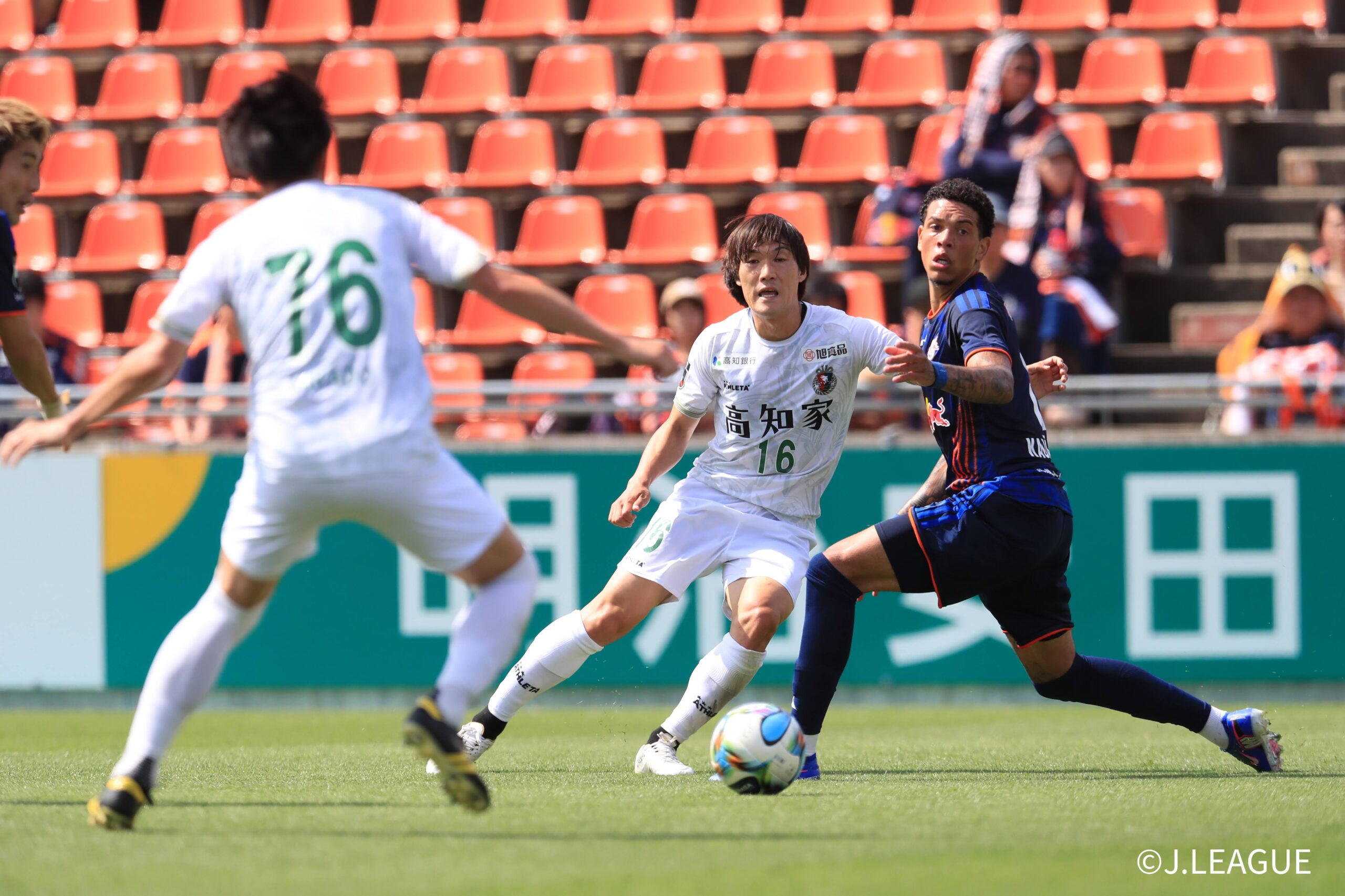 RB Omiya Ardija v Kochi United SC - J.LEAGUE MEIJI YASUDA J2/J3 100 YEAR VISION LEAGUE Playoff Round