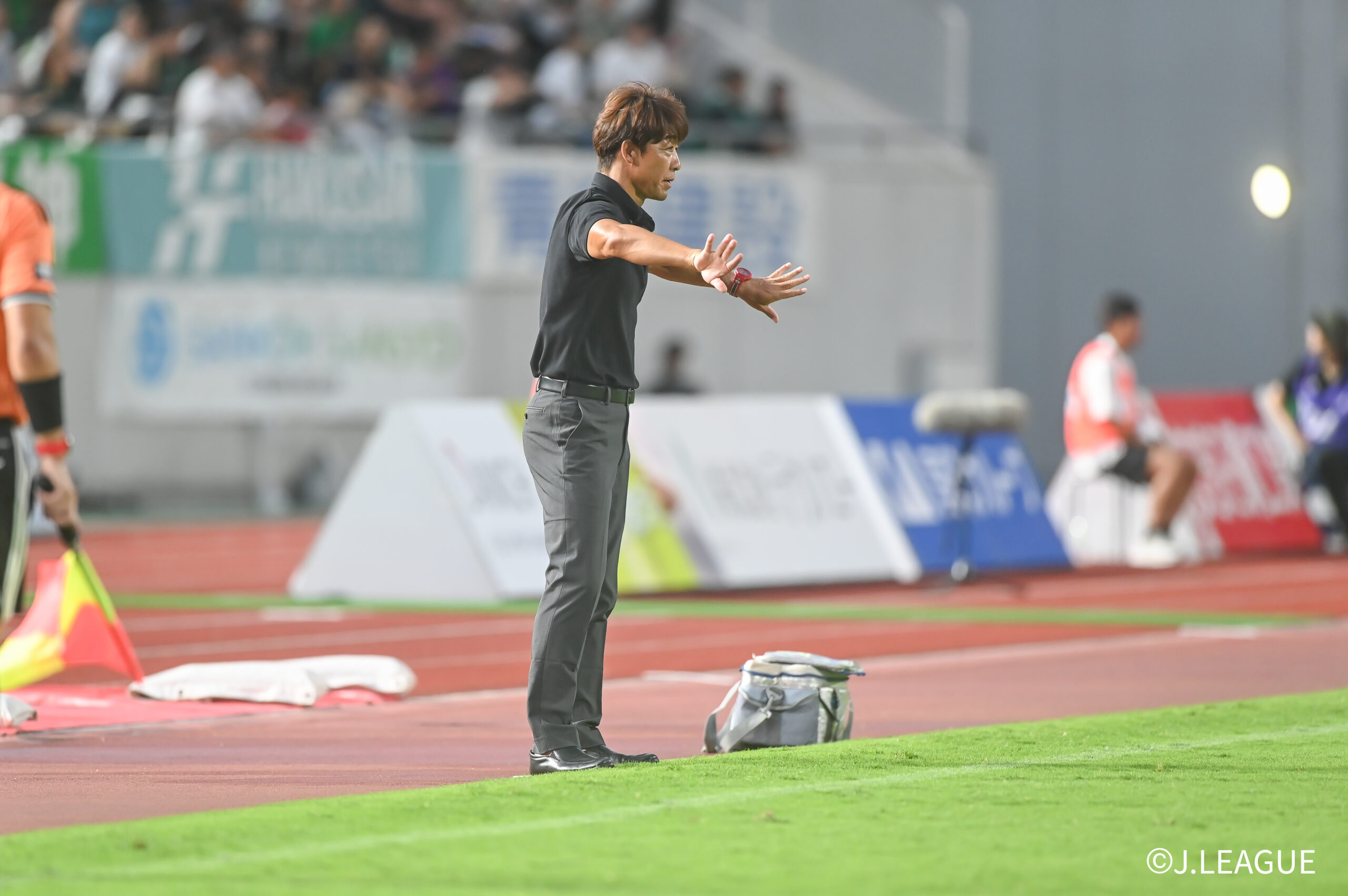 FC Gifu v Kochi United SC - J.LEAGUE MEIJI YASUDA J3