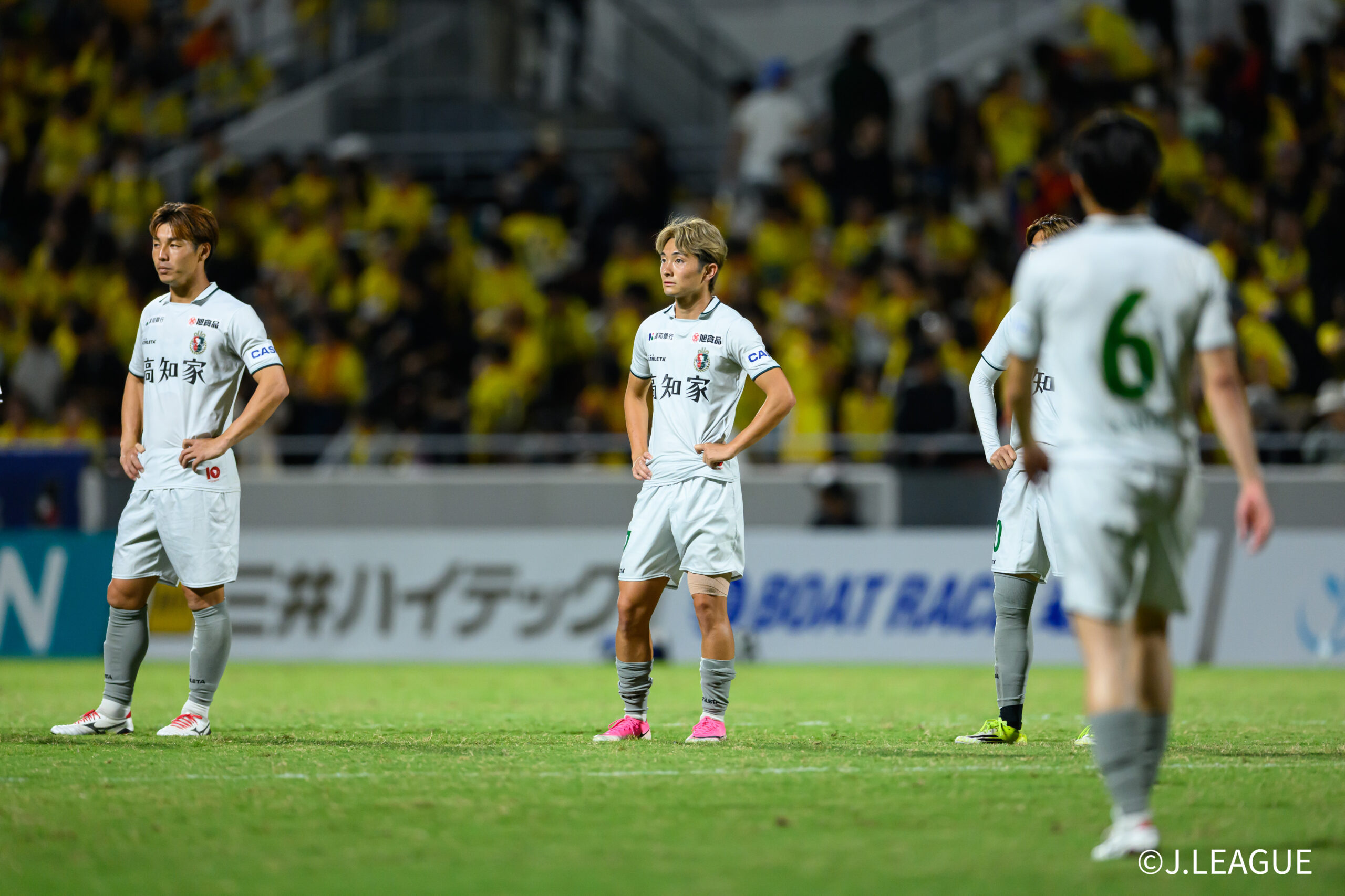 Giravanz Kitakyushu v Kochi United SC - J.LEAGUE MEIJI YASUDA J3